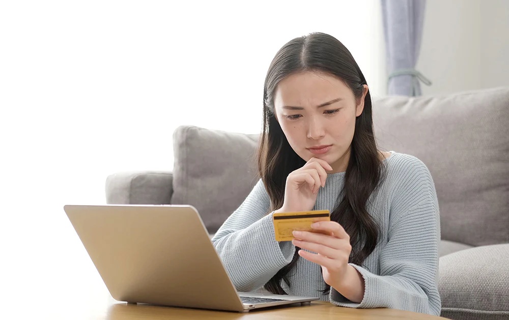 スキミング防止財布とは？｜キャッシュレス時代のカードを守る財布