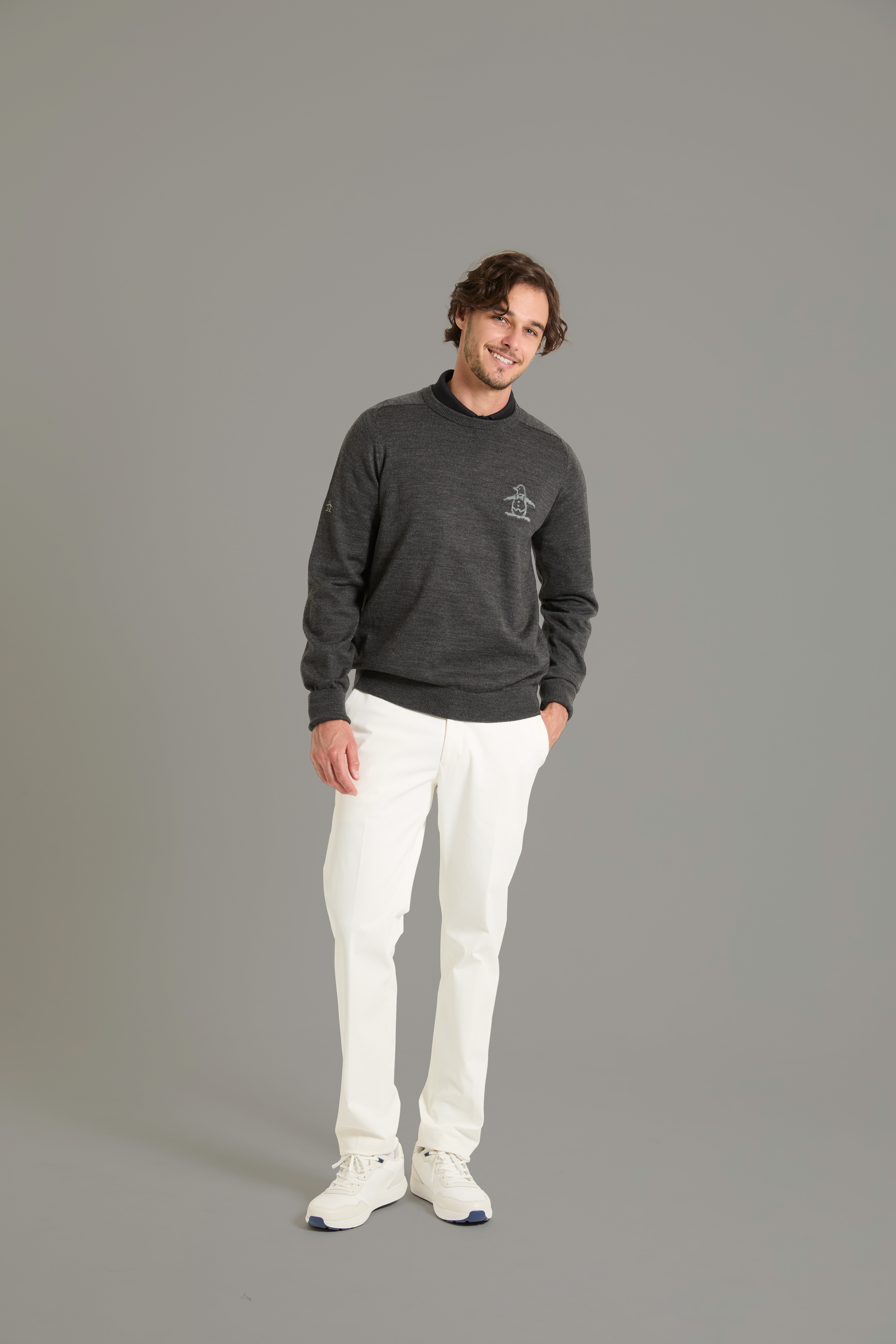 一度着用 マンシングウェア デサント ウール ニット ゴルフウェア 永山瑛太が鮮やかに着こなす”冬ゴルフの主役ニット”『マンシング