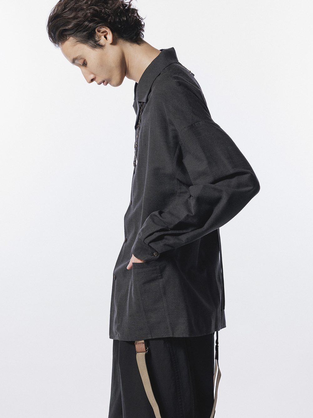 ISO-位相 26SS カティアシルクシャツ：極細シルクの質感と2つのモデル