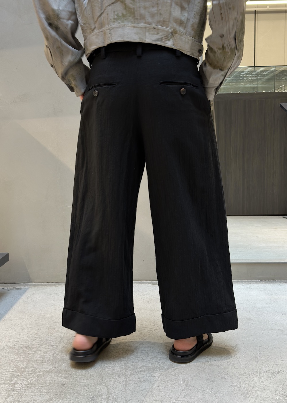 小山 美浩｜スタイリング画像