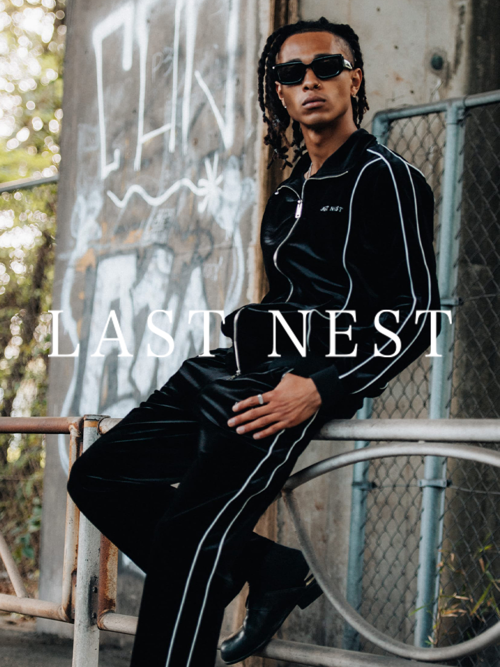 LAST NEST ラストネスト - メンズ ショート・ハーフパンツ -FASCINATE