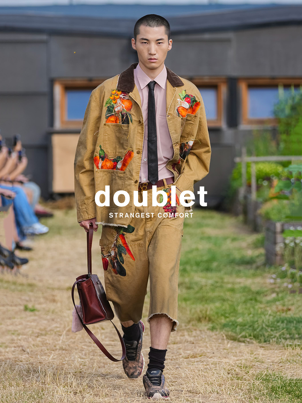 アイテム紹介] DEVOA 25SSのノーカラーレイヤードジャケットの魅力を