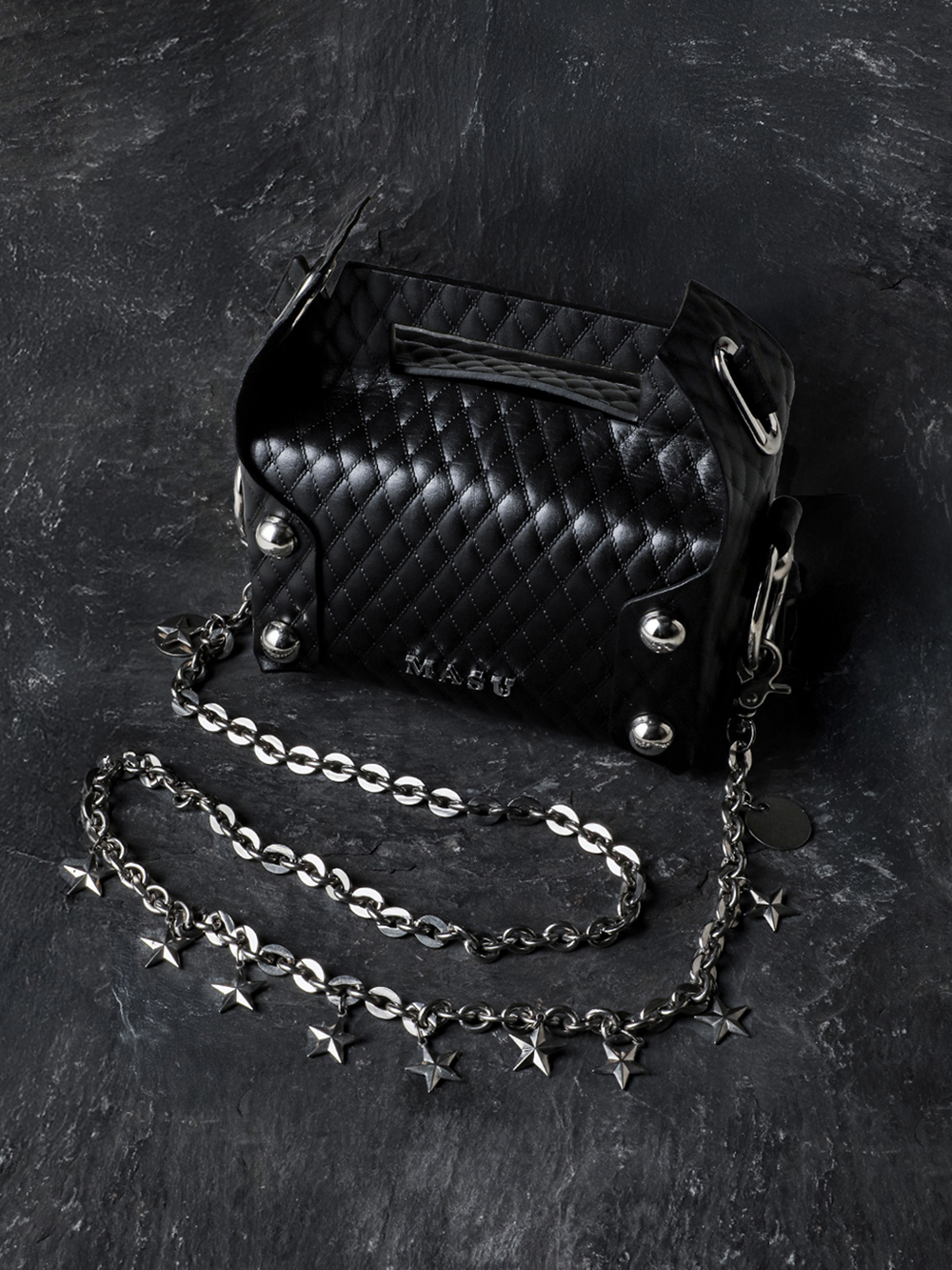 RIPVANWINKLE レヴォリューションレザージャケット ニットスタイル