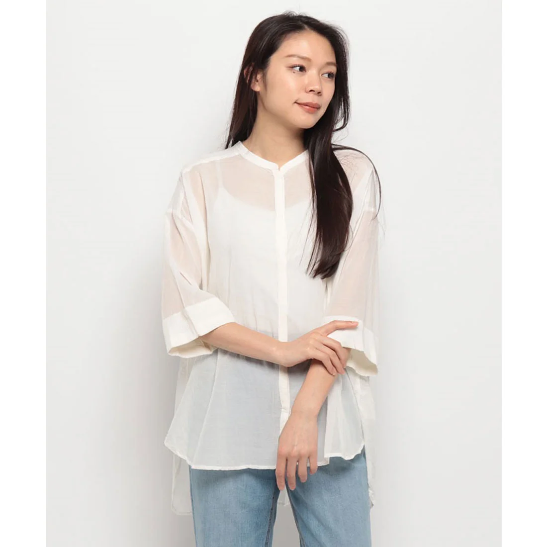 透け感で涼しげに。大人女性に似合うシアーアイテム -ファッション通販