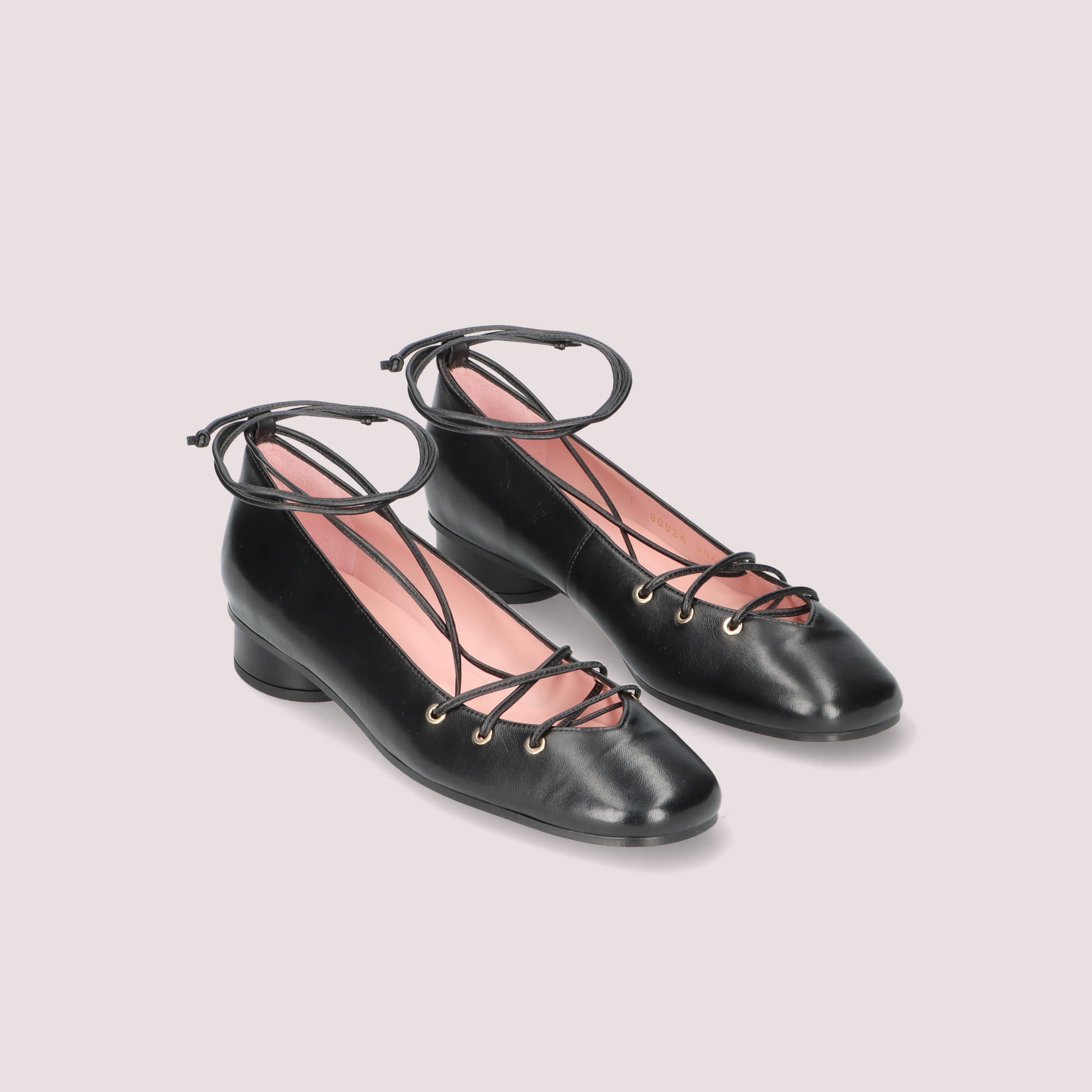 ODETTE lace-up NEGRO