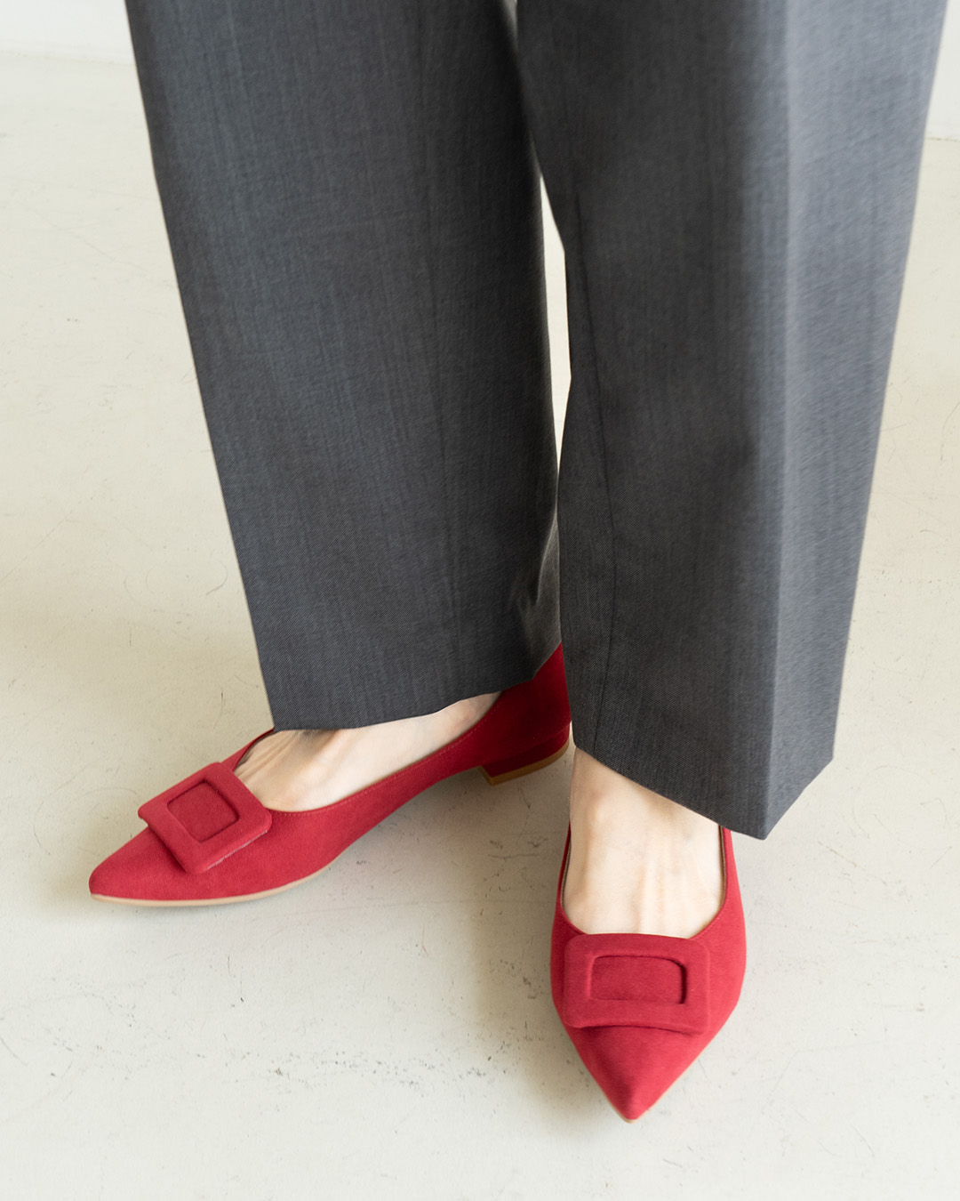 Buckle pointed toe pumps